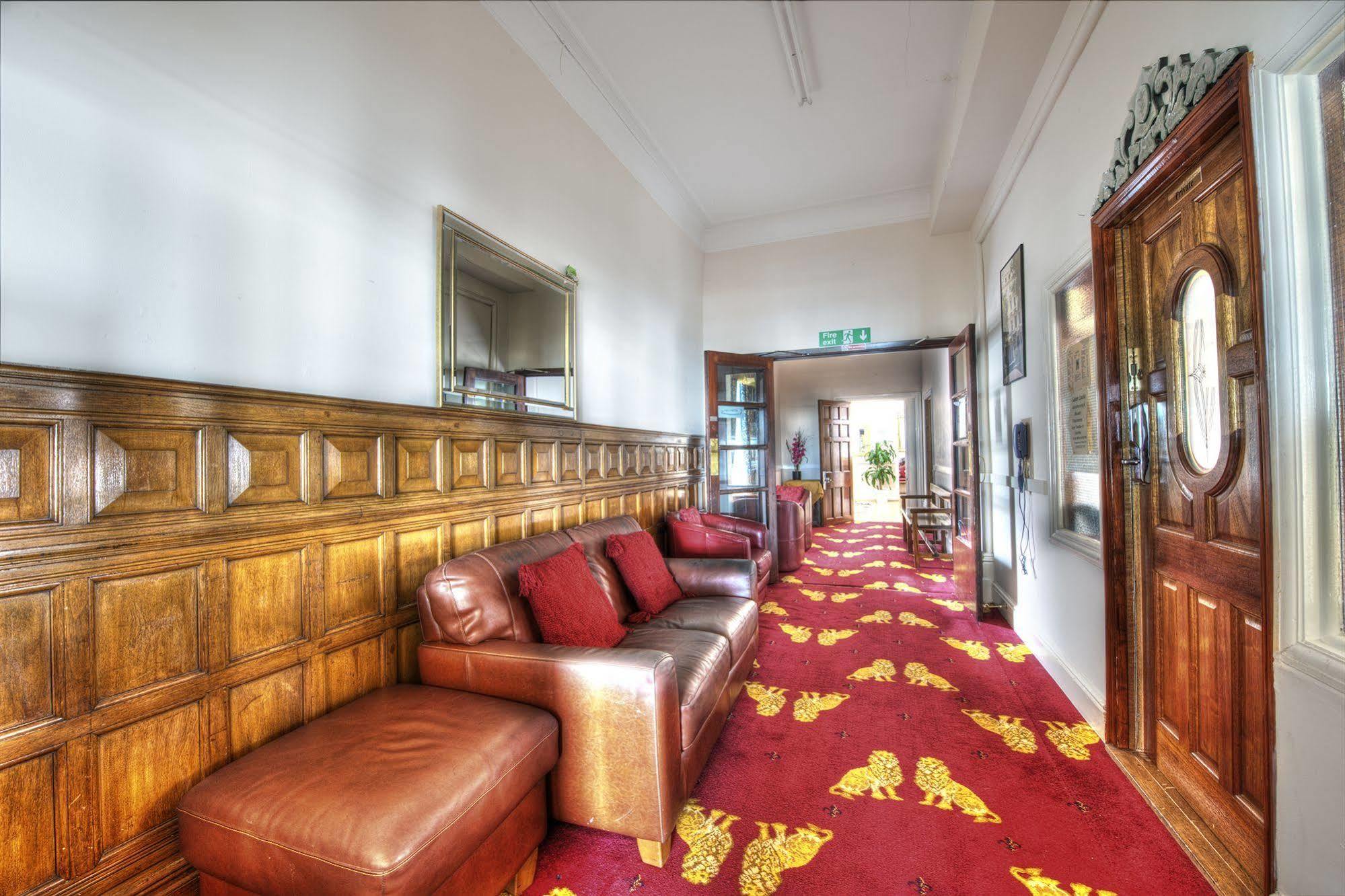 Albany Lions Hotel WTA-toernooi van WTA-toernooi van Eastbourne Buitenkant foto